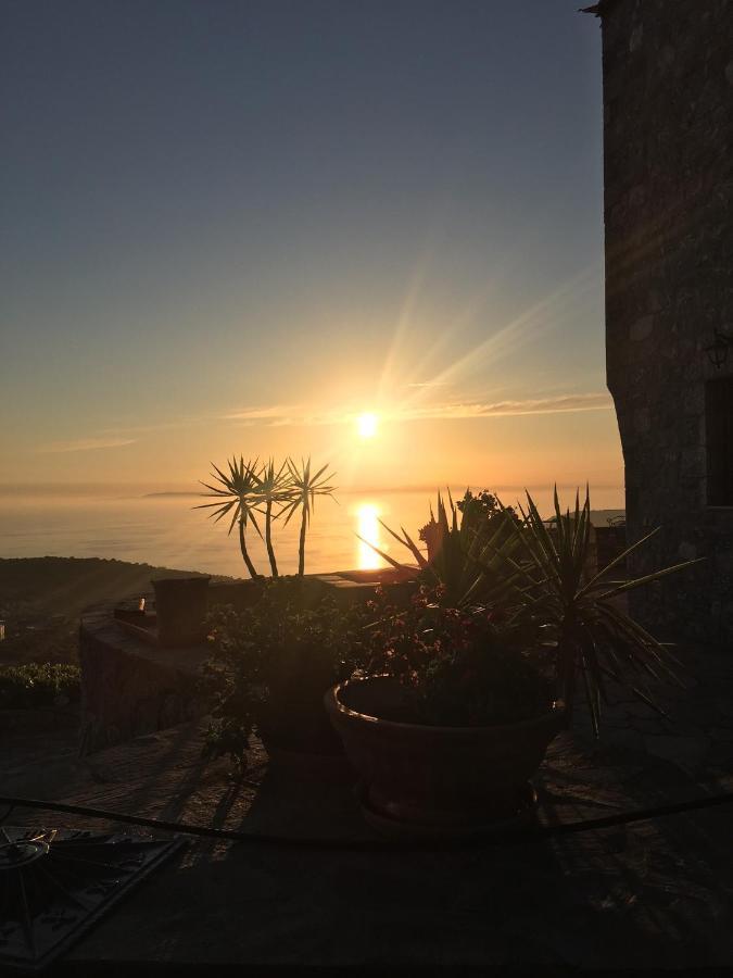 Πύργος Παραδοσιακός Με Μαγευτική Θέα - Villa Traditional Tower With Amazing Sea View Ареополис Экстерьер фото