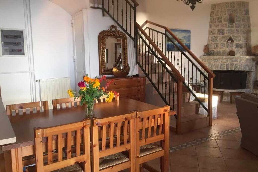 Πύργος Παραδοσιακός Με Μαγευτική Θέα - Villa Traditional Tower With Amazing Sea View Ареополис Экстерьер фото